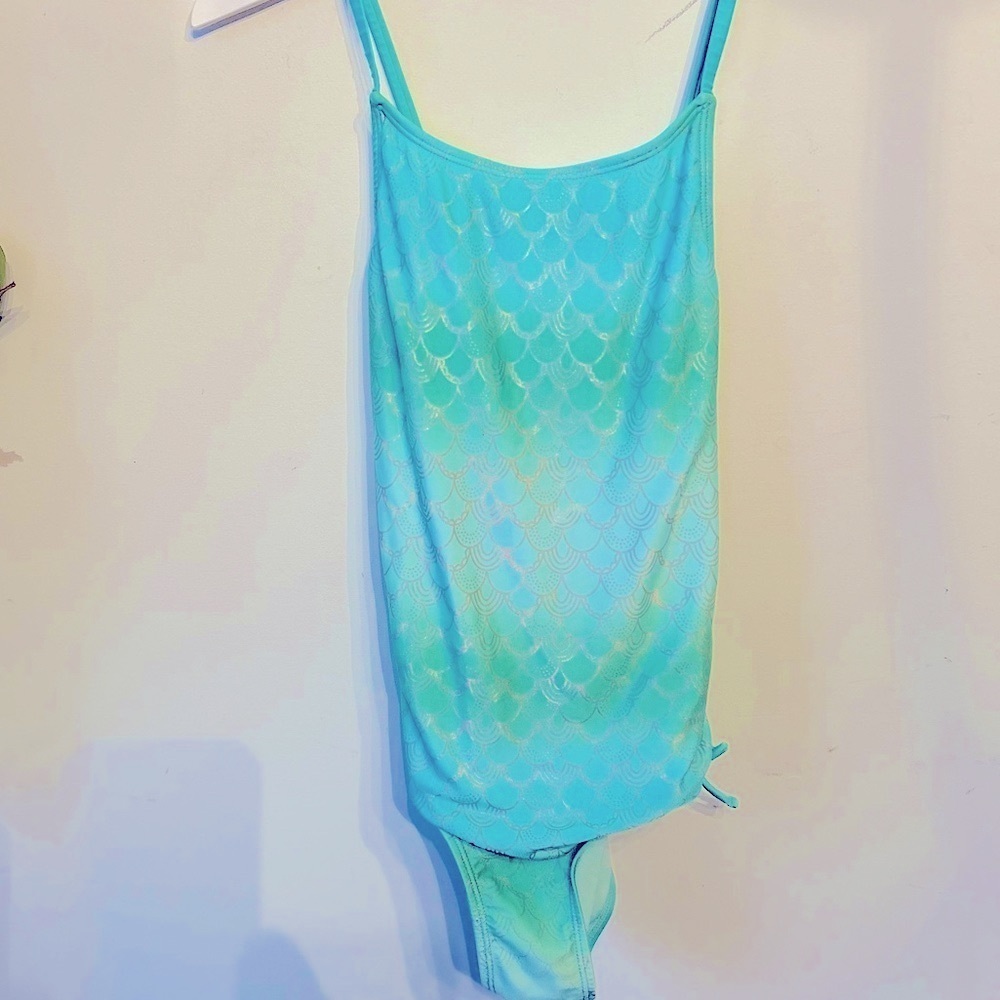 Cat & Jack l girls mermaid swimsuit size 10/12 L​